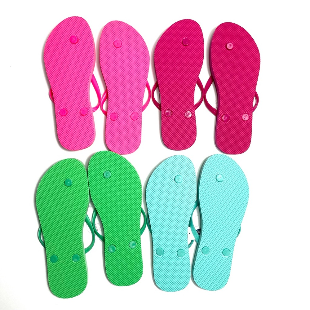 New Old Navy Flip-Flops - Picture 2 of 2